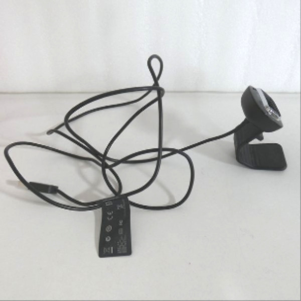 Voir photo 4 de WebCam LifeCam HD - 3000 Microsoft (boite d'origine) WebCam LifeCam HD - 3000 Microsoft (boite d'origine) Très bon état - Vue 4 -